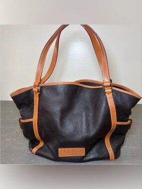 Dooney & Bourke Black Brown Pebbled Tote Bag Logo Accent Pink Interior